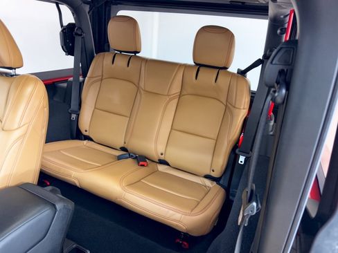 Used 2020 Jeep Wrangler Sport AWD/4WD image 24