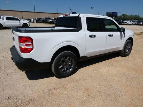 New 2026 Ford Maverick XLT w/ Equipment Group 301A AWD/4WD image 4