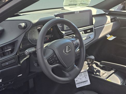 New 2025 Lexus ES 350 w/ Premium Package image 9