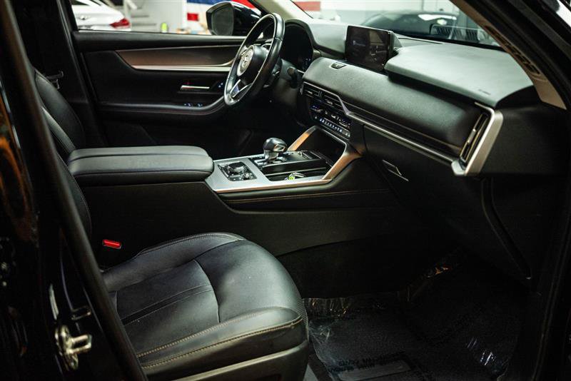 Used 2024 MAZDA CX-90 Plug-In Hybrid w/ Preferred AWD/4WD image 14