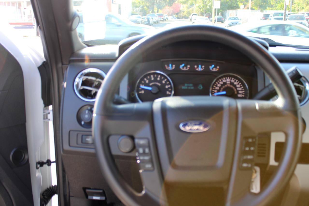Used 2013 Ford F150 XLT AWD/4WD image 8