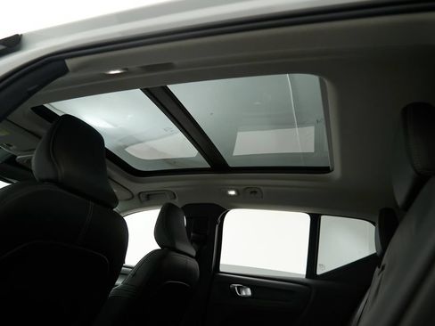 New 2026 Volvo XC40 B5 Ultra w/ Climate Package AWD/4WD image 23