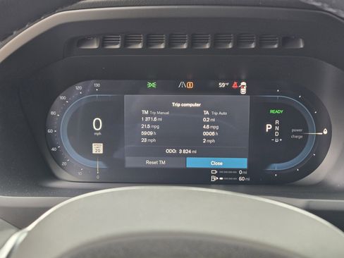 New 2025 Volvo XC90 T8 Core w/ Protection Package image 18