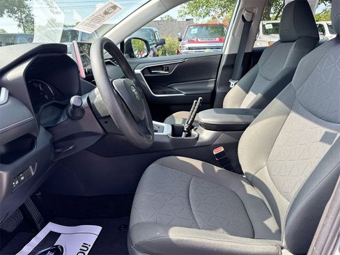 Used 2023 Toyota RAV4 XLE image 18