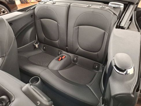 Certified 2023 MINI Cooper S image 9