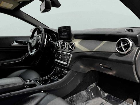 Used 2020 Mercedes-Benz GLA 250 4MATIC image 44