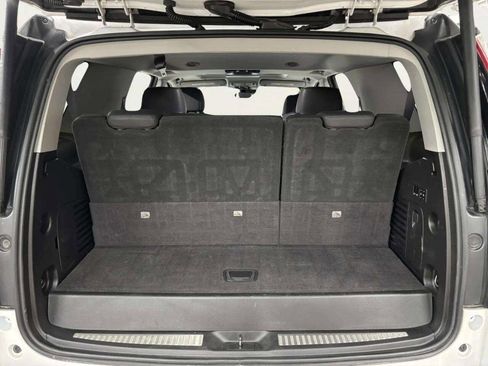 Used 2017 Cadillac Escalade Premium Luxury image 18