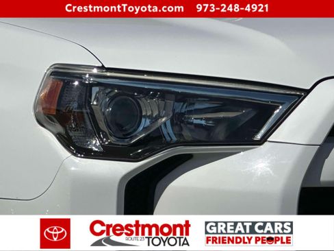 Certified 2018 Toyota 4Runner TRD Off-Road Premium AWD/4WD image 7
