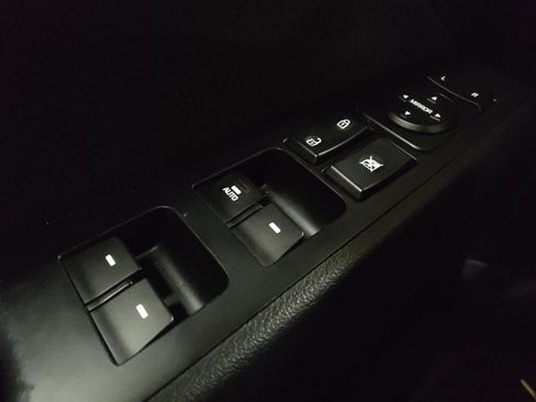 Used 2019 Hyundai Elantra Value Edition w/ Cargo Package image 27