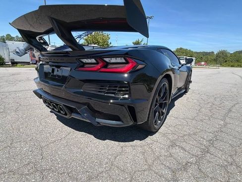 Used 2026 Chevrolet Corvette ZR1 w/ ZR1 Carbon Fiber Aero Package RWD image 18