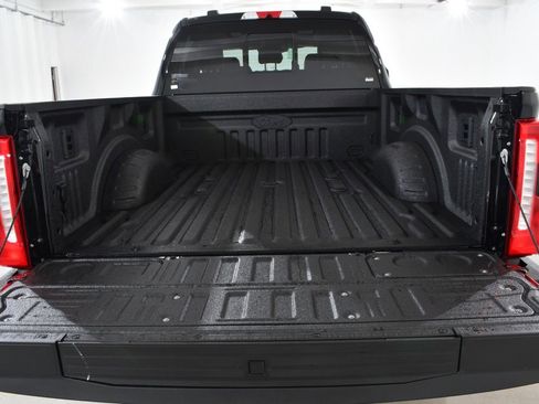 New 2026 Ford F350 Lariat w/ Lariat Premium Package image 24