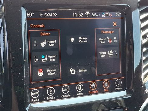 Used 2019 Jeep Cherokee Limited w/ Luxury Group AWD/4WD image 26