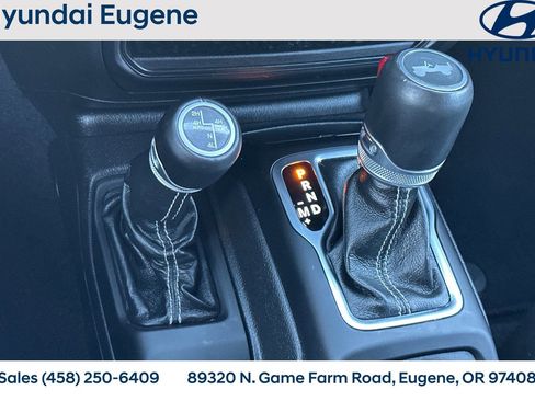 Used 2022 Jeep Wrangler Unlimited Sahara w/ Cold Weather Group image 27