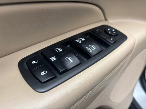 Used 2017 Jeep Grand Cherokee Limited w/ Luxury Group II AWD/4WD image 47