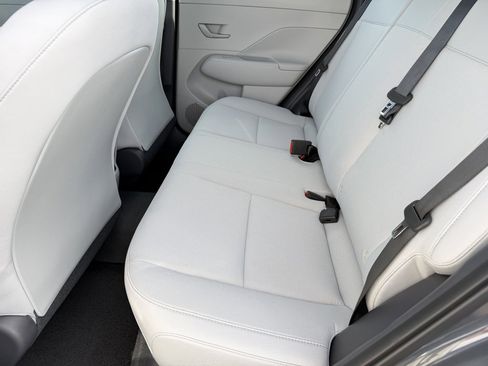 New 2026 Hyundai Kona SE image 8