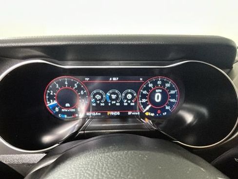 Used 2022 Ford Mustang GT Premium w/ Equipment Group 401A RWD image 16
