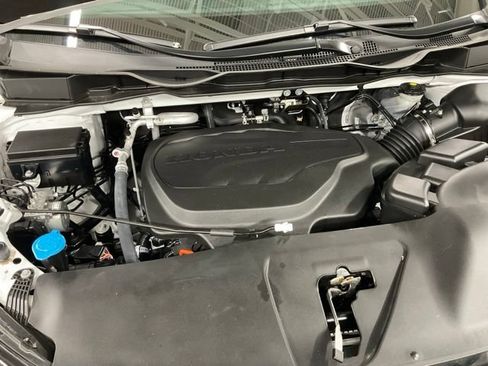 Certified 2025 Honda Odyssey Touring image 13
