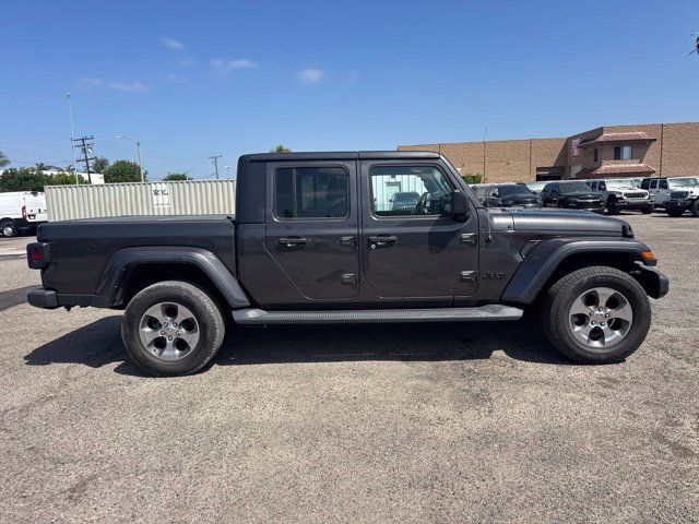 Used 2022 Jeep Gladiator Sport AWD/4WD image 4
