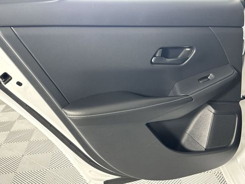 Certified 2025 Nissan Sentra SV FWD image 30