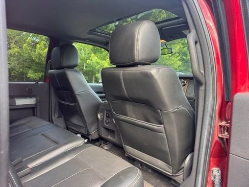 Used 2015 Ford F250 Lariat w/ Lariat Ultimate Package AWD/4WD image 26