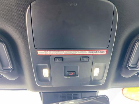 Used 2025 Toyota Camry SE w/ Multimedia Upgrade Package image 18