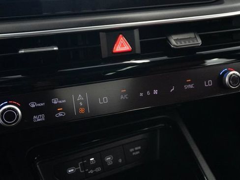 Used 2025 Kia K5 GT-Line w/ GT-Line Premium Package FWD image 12