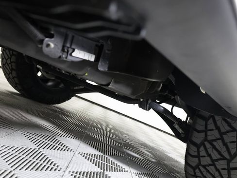 Used 2026 Chevrolet Suburban Z71 w/ Comfort Package image 47