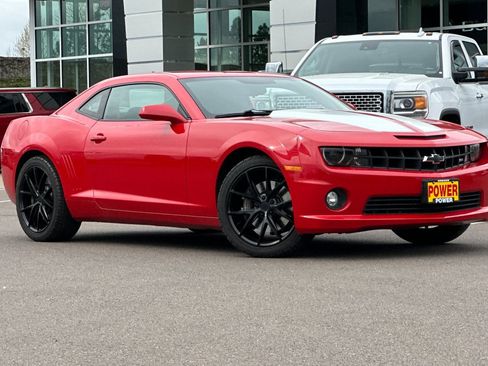 Used 2011 Chevrolet Camaro SS w/ RS Package RWD image 2