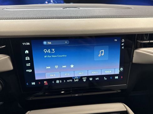 New 2026 Lincoln Navigator L Reserve image 12