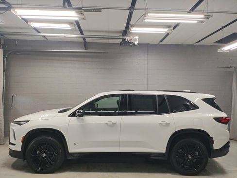 New 2026 Buick Enclave Sport Touring w/ Power Package image 17