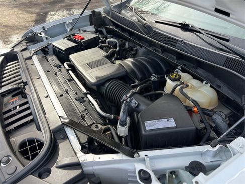 Used 2020 Chevrolet Silverado 1500 Custom Trail Boss w/ Custom Convenience Package image 38