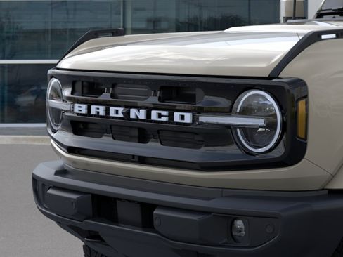 New 2026 Ford Bronco Outer Banks AWD/4WD image 21