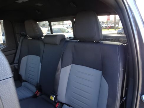 Used 2026 Toyota Tacoma TRD Sport w/ TRD Sport Upgrade Package AWD/4WD image 20
