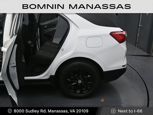 Used 2020 Chevrolet Equinox LT FWD image 12