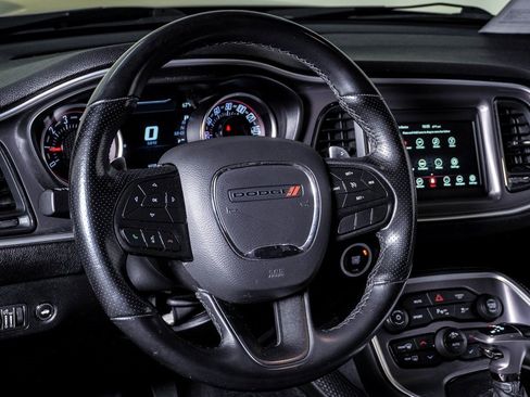 Used 2022 Dodge Challenger GT image 21