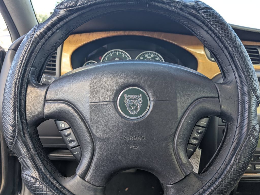 Used 2002 Jaguar X-TYPE 2.5 AWD/4WD image 18