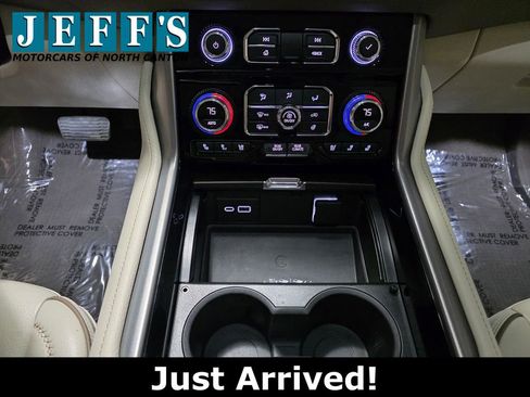 Used 2023 GMC Yukon Denali w/ Denali Reserve Package image 11