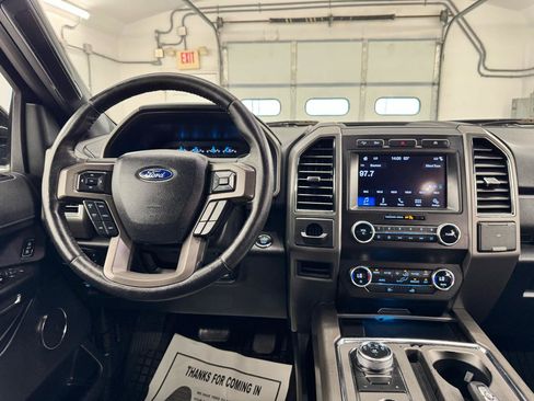 Used 2019 Ford Expedition Max XLT AWD/4WD image 21