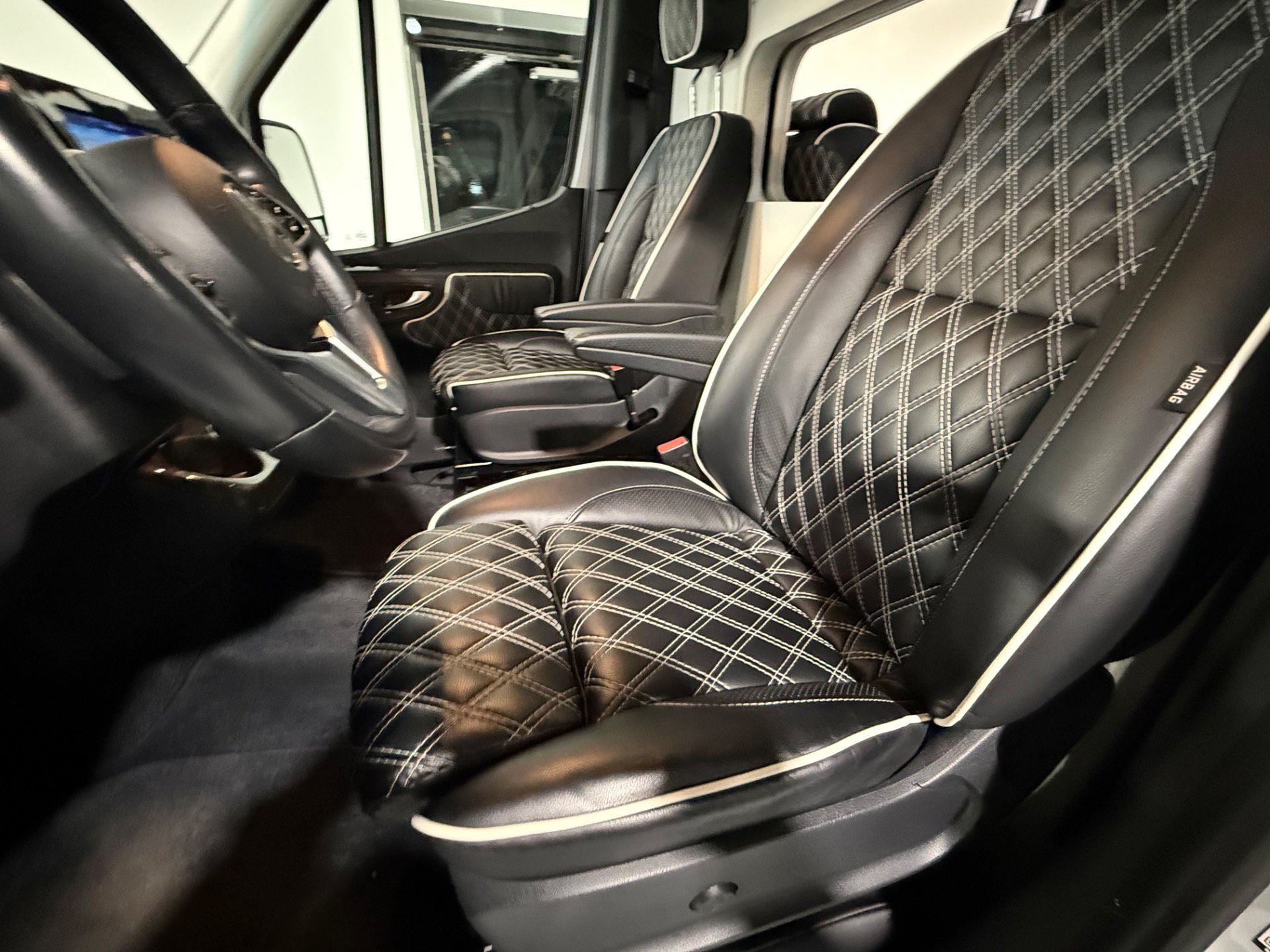 Used 2019 Mercedes-Benz Sprinter 4x4 170 image 31