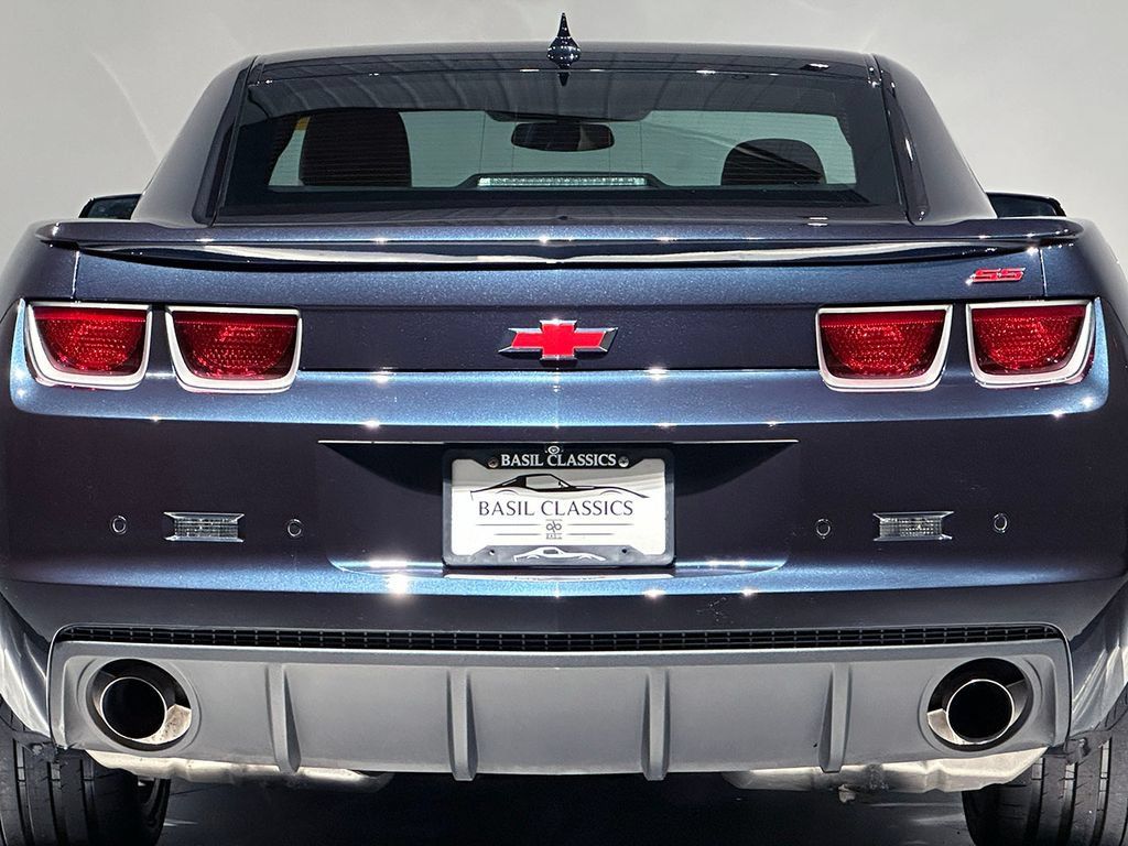 Used 2013 Chevrolet Camaro SS w/ Dusk Special Edition RWD image 33
