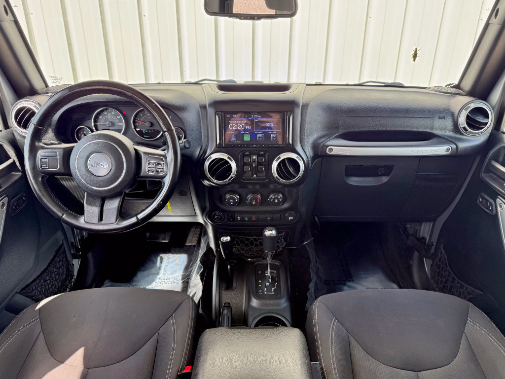 Used 2017 Jeep Wrangler Unlimited Sahara AWD/4WD image 31