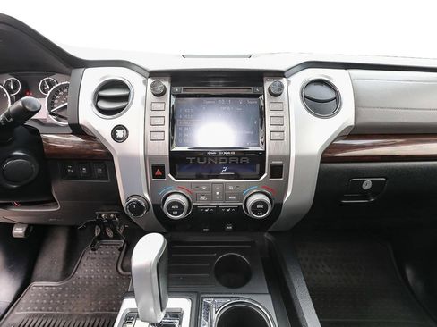 Used 2014 Toyota Tundra Limited w/ Limited Premium Package AWD/4WD image 17