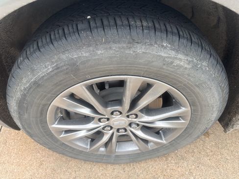 Used 2023 Cadillac XT5 Premium Luxury image 6