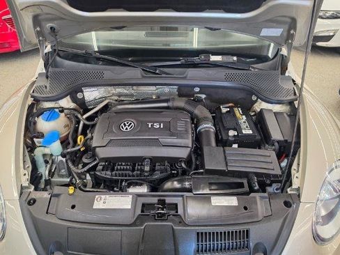 Used 2015 Volkswagen Beetle 1.8T FWD image 38