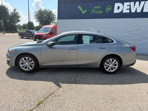 Used 2024 Chevrolet Malibu LT FWD image 2