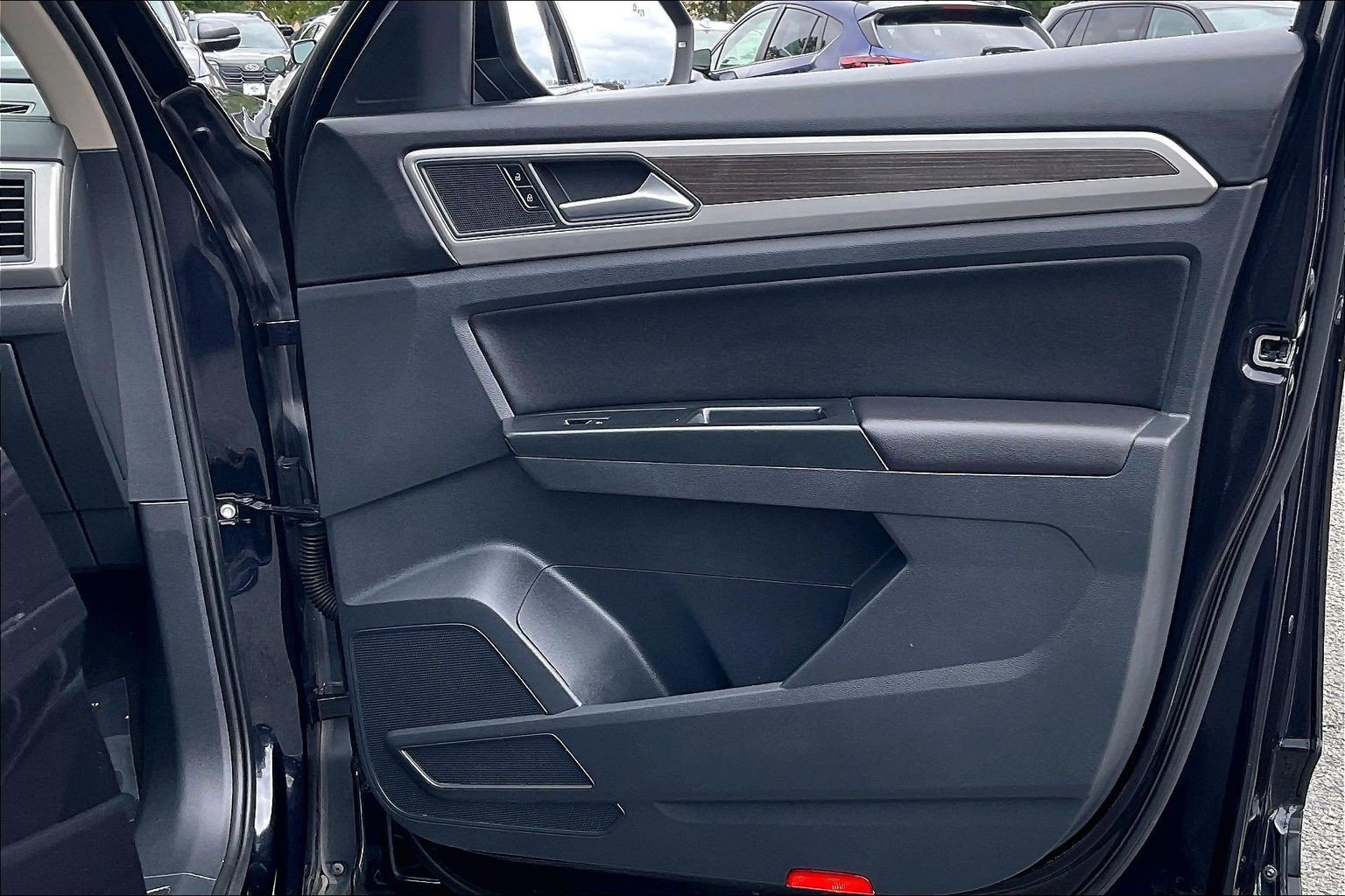 Used 2019 Volkswagen Atlas SE w/ Panoramic Sunroof Package AWD/4WD image 23