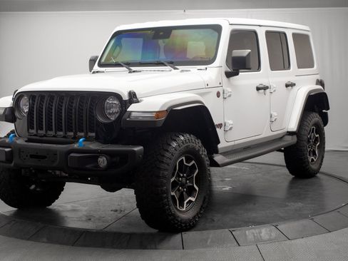 Used 2024 Jeep Wrangler Unlimited Rubicon AWD/4WD image 8