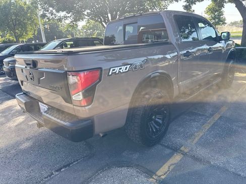 Used 2020 Nissan Titan PRO-4X w/ Pro-4x Convenience Package AWD/4WD image 7