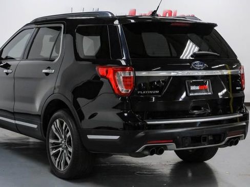 Used 2018 Ford Explorer Platinum image 14