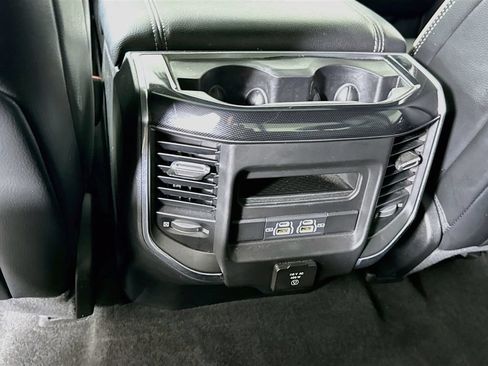 Used 2022 RAM 1500 Laramie AWD/4WD image 30